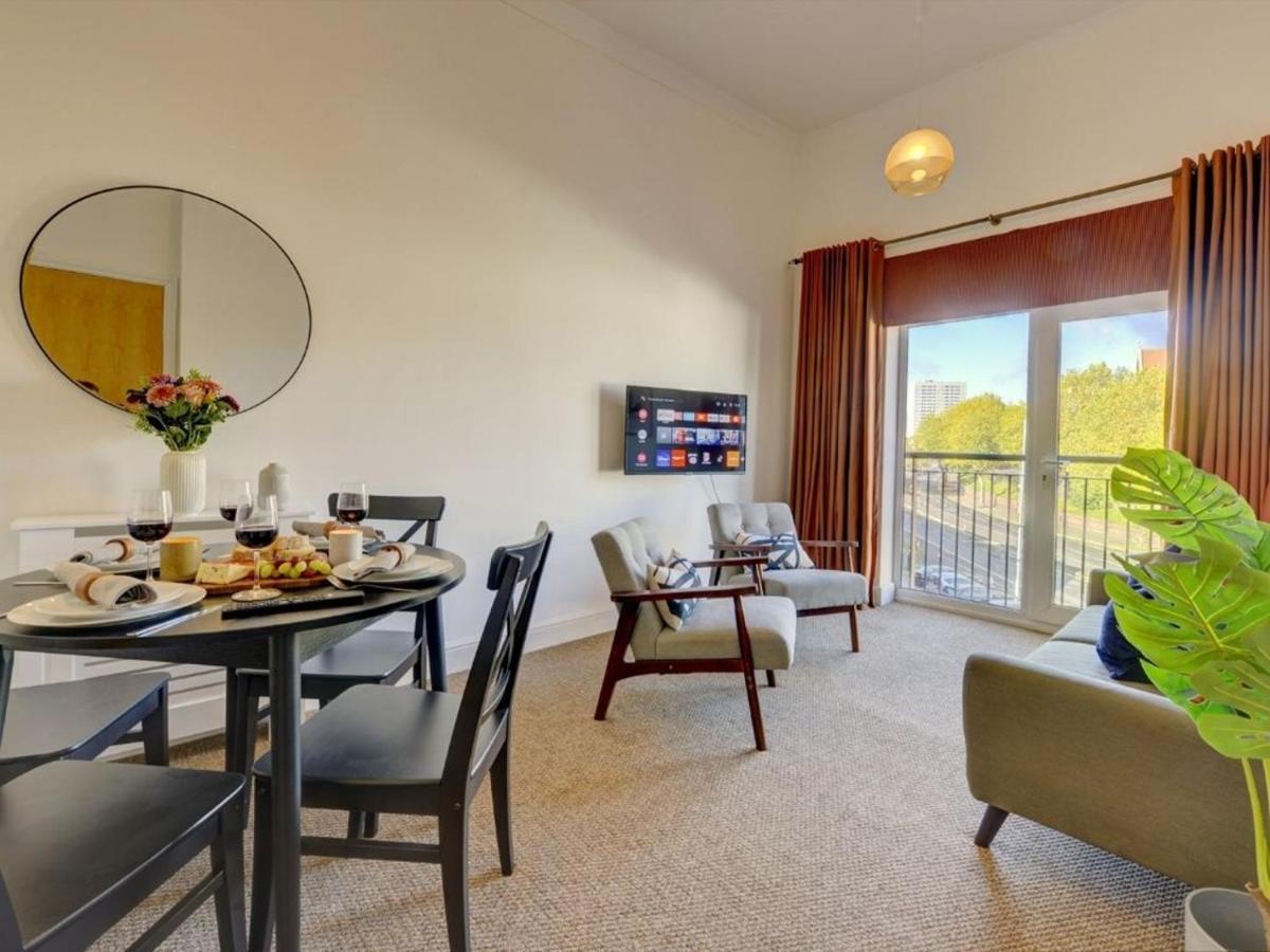 The Clement Apartment Stylish Two Bedroom Apartment Very Close To The Birmingham Arena エクステリア 写真